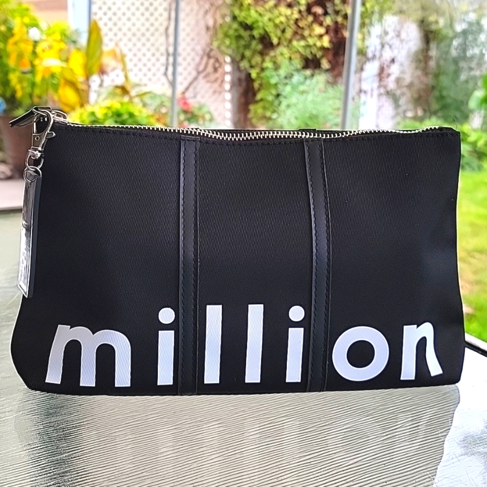 🍃Million large travel toiletry make up bag